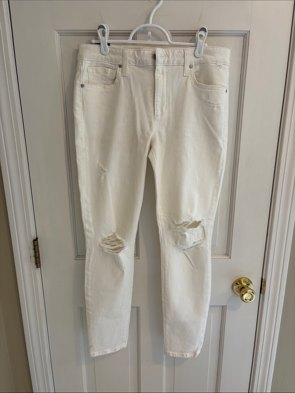 Joe's white / cream Distressed skinny ankle flawless jeans size 30 bnwt